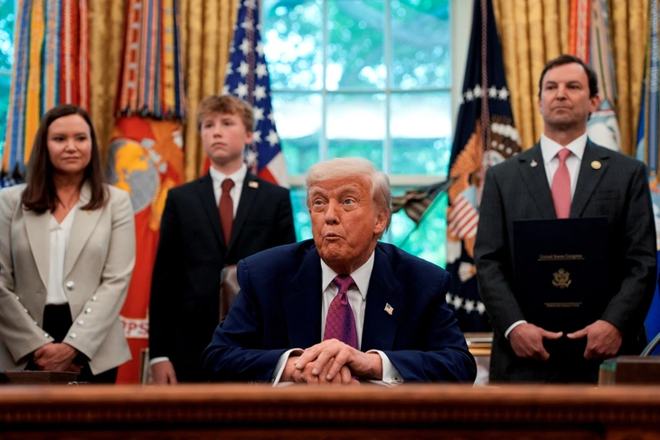 Tổng thống Mỹ Donald Trump tại Nhà Trắng hôm 9-5 - Ảnh: REUTERS.